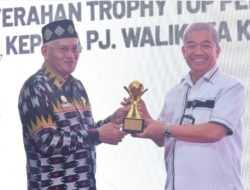 Kota Kendari Raih Penghargaan Top Pembinaan BUMD Awards 2024