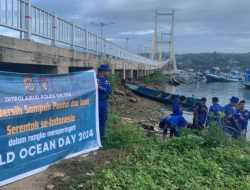 World Ocean Day, Ditpolairud Polda Sultra Bersih Bersih Pantai dan Laut
