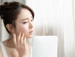 Cara Alami Menghilangkan Kerutan di Wajah