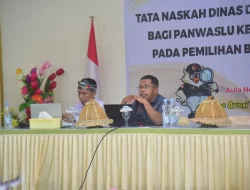 Panwascam se-Kabupaten Buton Dilatih Kearsipan dan Kehumasan