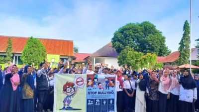 DP3A Kendari Kampanyekan Stop Bullying di SMPN 5 Kendari