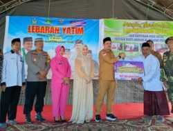 Bupati Kolaka Timur Santuni Anak Yatim di Penanggo Jaya