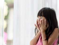 Tips Menumbuhkan Sifat Berani Pada Anak yang Pemalu