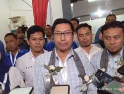 Abdul Rasak-Afdhal Daftar di KPU Kendari Didampingi Empat Parpol