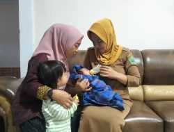 Warga Onembute Temukan Bayi Laki-laki di Teras Sekolah