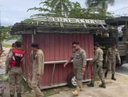 Intensifkan Patroli, Satpol PP Kota Kendari Tertibkan PKL Pelanggar Perda