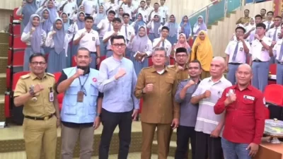 Pj Wali Kota Tekankan Pentingnya Pendidikan Politik untuk Pemilih Pemula