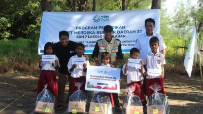 Upaya IZI-YBM PLN UP3 Kendari Rawat Nasionalisme di Wilayah Terpencil