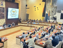 DPR RI Setujui Rancangan PKPU Terkait Pemakaian Sirekap di Pilkada