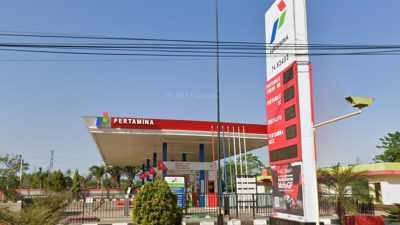 SPBU Wonggeduku Diduga Layani Pembelian BBM Subsidi dengan Jerigen, Dibeking Oknum Polisi