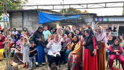 Bersama Emak-emak di Wundumbatu, Giona Paparkan Program Kendari Berkelas