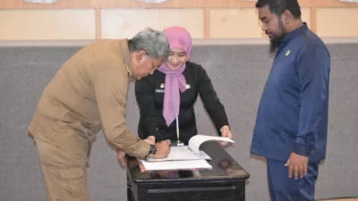 DPRD Bersama Pemkot Kendari Sepakati KUA PPAS APBD 2025
