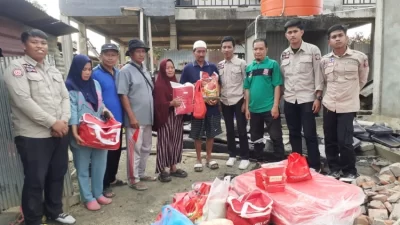 BPBD dan Dinsos Koltim Salurkan Bantuan Korban Kebakaran di Lambandia