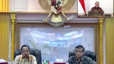 Pj Gubernur Sultra Ikuti Rakor Antisipasi Isu PHK dan Penetapan Upah Minimun 2025