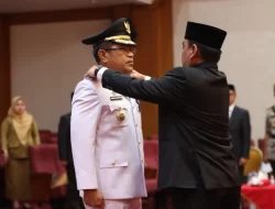 Lantik Ridwan Badallah Jadi Pj Bupati Busel, Pj Gubernur Sultra Sampaikan Pesan Ini