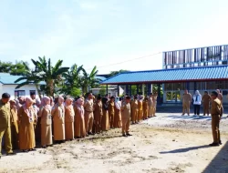 Beri Pelayanan Maksimal, Kadinkes Koltim Tekankan Disiplin Kehadiran Pegawai