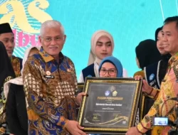 Sekretariat Daerah Kendari Raih Penghargaan dari Kantor Bahasa Sultra