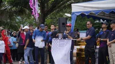 Peringati Hakordia 2024, Inspektorat Kolut Gelar Senam dan Jalan Santai