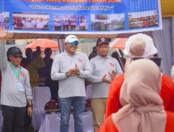 Semarakkan Hari Guru Nasional dan HUT PGRI, Pj Wali Kota Kendari Buka Porseni