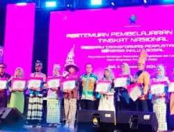 Sultra Borong Penghargaan Inovasi Layanan Perpustakaan Terbaik Implementasi TPBIS