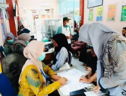 Petugas Dapur Umum MBG di Baubau Jalani Pemeriksaan Kesehatan