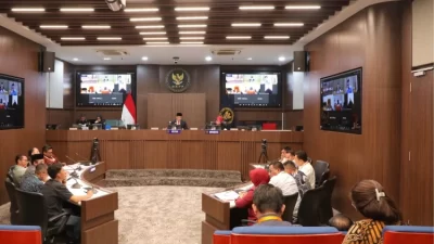 12 Penyelenggara Pemilu Diperiksa DKPP Soal Dugaan Ketidaknetralan di Pilkada Buteng