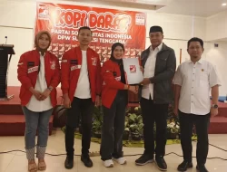DPW PSI Serahkan SK Kepengurusan 17 DPD di Sultra