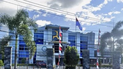 Rp5,5 Miliar Dialokasikan untuk Jalan Rusak Made Sabara Kendari dan Longsor Konut