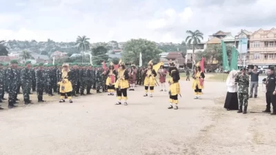 Disambut Tari Galangi, Batalyon TP 823/Raja Wakaaka Awali Tugas di Sulawesi Tenggara