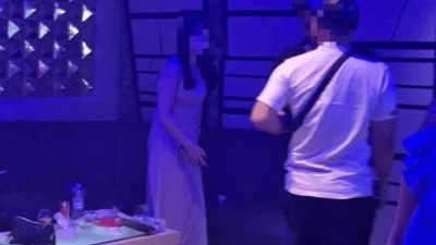 Istri di Kendari Kepergok Asyik Karaoke Bareng Penambang, Suami Lapor Polisi