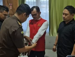 Kejari Konsel Tahan Kades Amolengo, Diduga Korupsi Dana Desa Rp1,1 Miliar