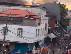 Ruko 3 Lantai di Baubau Hangus, Kerugian Ditaksir Rp1 Miliar