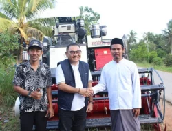 Majukan Sektor Pertanian Sultra, Jaelani Salurkan Bantuan Alsintan di Konawe