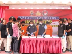 Musnahkan 8,2 Kg Sabu, Kapolda Sultra Minta Hakim Hukum Mati Tersangka