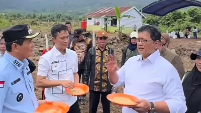 Wamentrans Temui Warga Transmigrasi di Konawe Utara