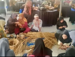 40 Perajin Anyaman Nentu di Buton Utara Dapat Pelatihan dan Pembinaan Dekranasda
