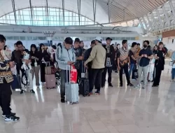 Tim KPK Berangkatkan Bupati Koltim Abdul Azis ke Jakarta