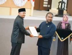 Pemkot Kendari Serahkan Dokumen RAPBD Perubahan 2025 ke DPRD