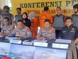 Mantan Kabiro Umum Setda Sultra dan Dirut CV Wahana Jadi Tersangka Korupsi Kapal Azimut