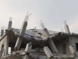 Belum Dihuni, Bangunan Pasar Kaloko di Buton Roboh