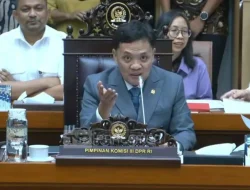 DPR Tegaskan Polri di Bawah Presiden Langsung