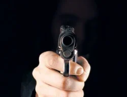 4 Pria di Kendari Bawa Pistol dan Badik Ngamuk di Rumah Makan